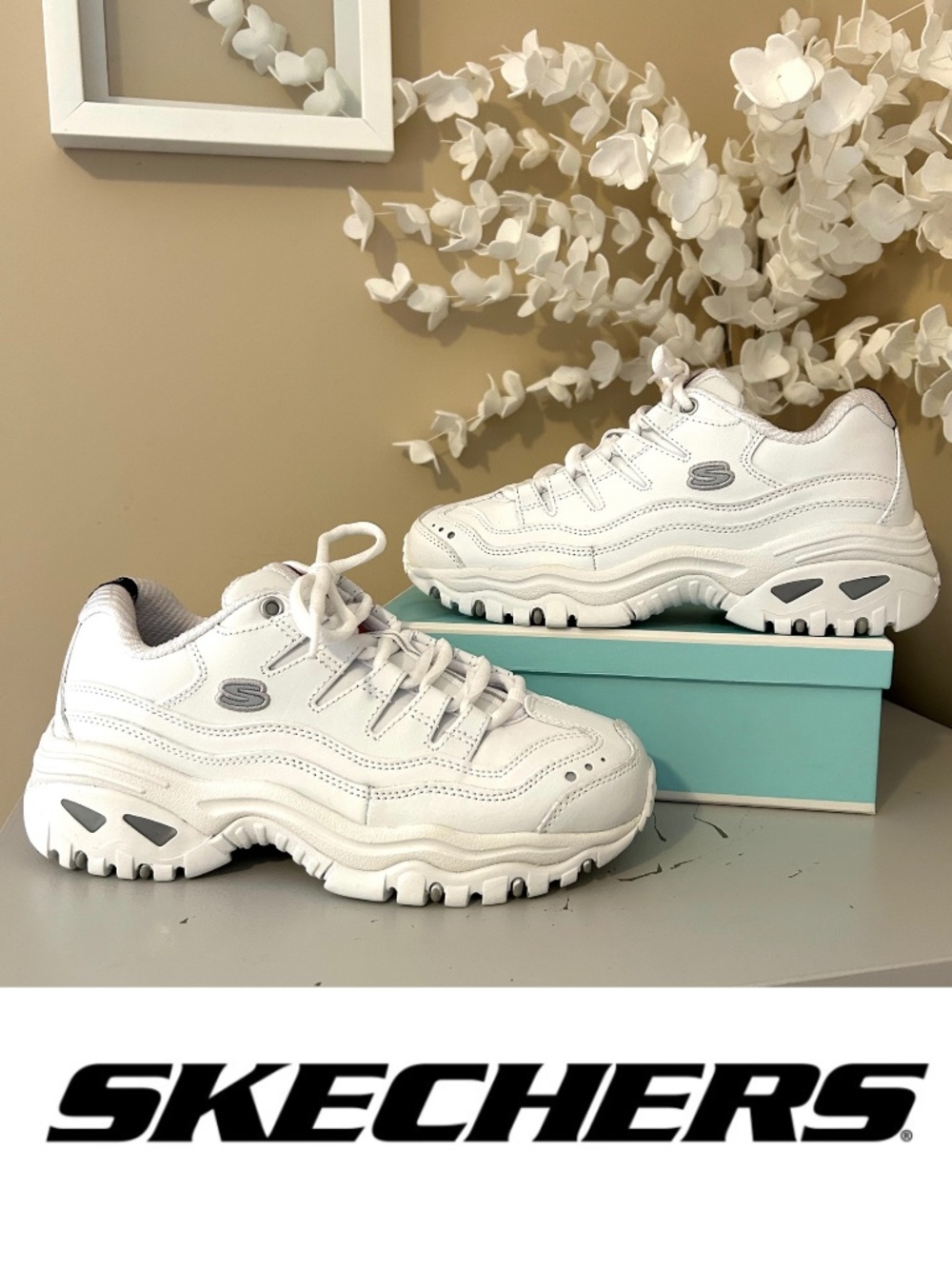 Like New! Skechers Sport White Leather Energy Trainers 2250 Extra Wide Size 6